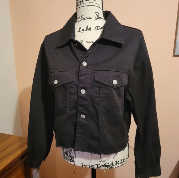 Brandy Melville J. Galt Cropped Black Denim Jacket, Raw Edge Hem, EUC, S - Picture 4 of 14